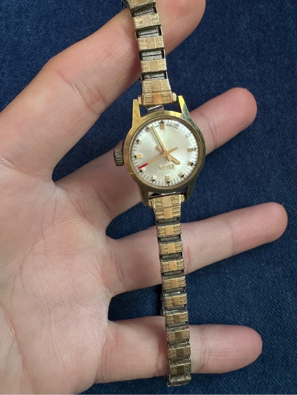 Vintage ELGIN expandable AUTOMATIC SWISS Made gold tone stainless steel‎ Watch